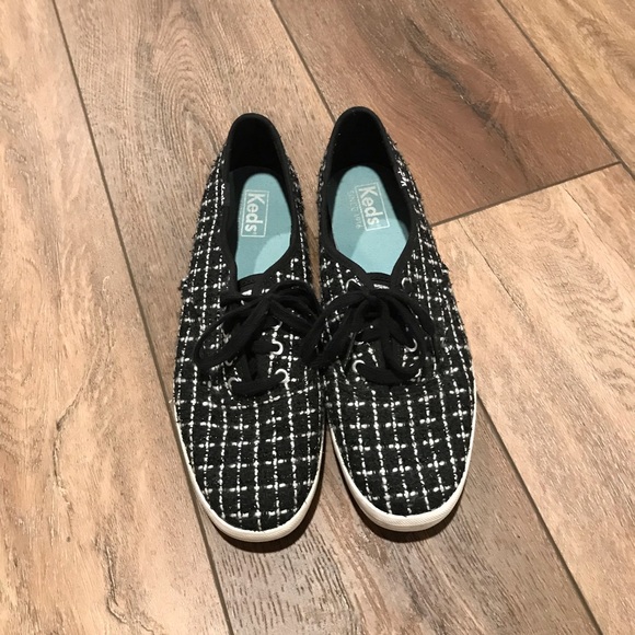 Keds Tennis Shoes - Picture 2 of 6